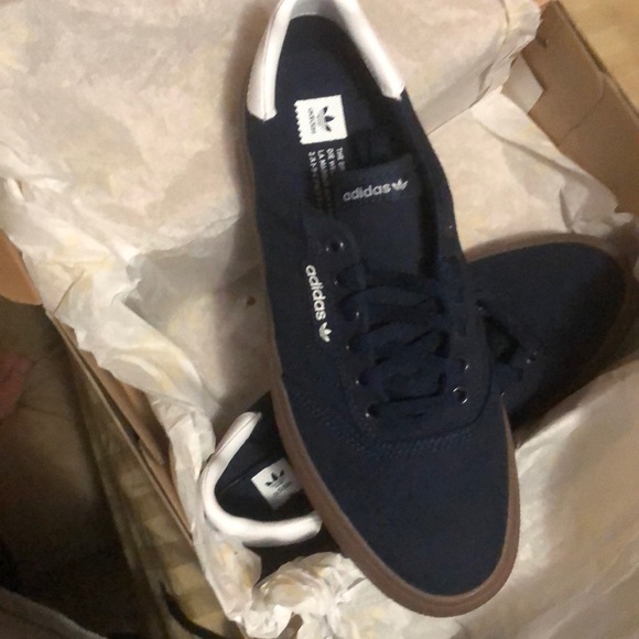 Bran new in box - Picture 5 of 5